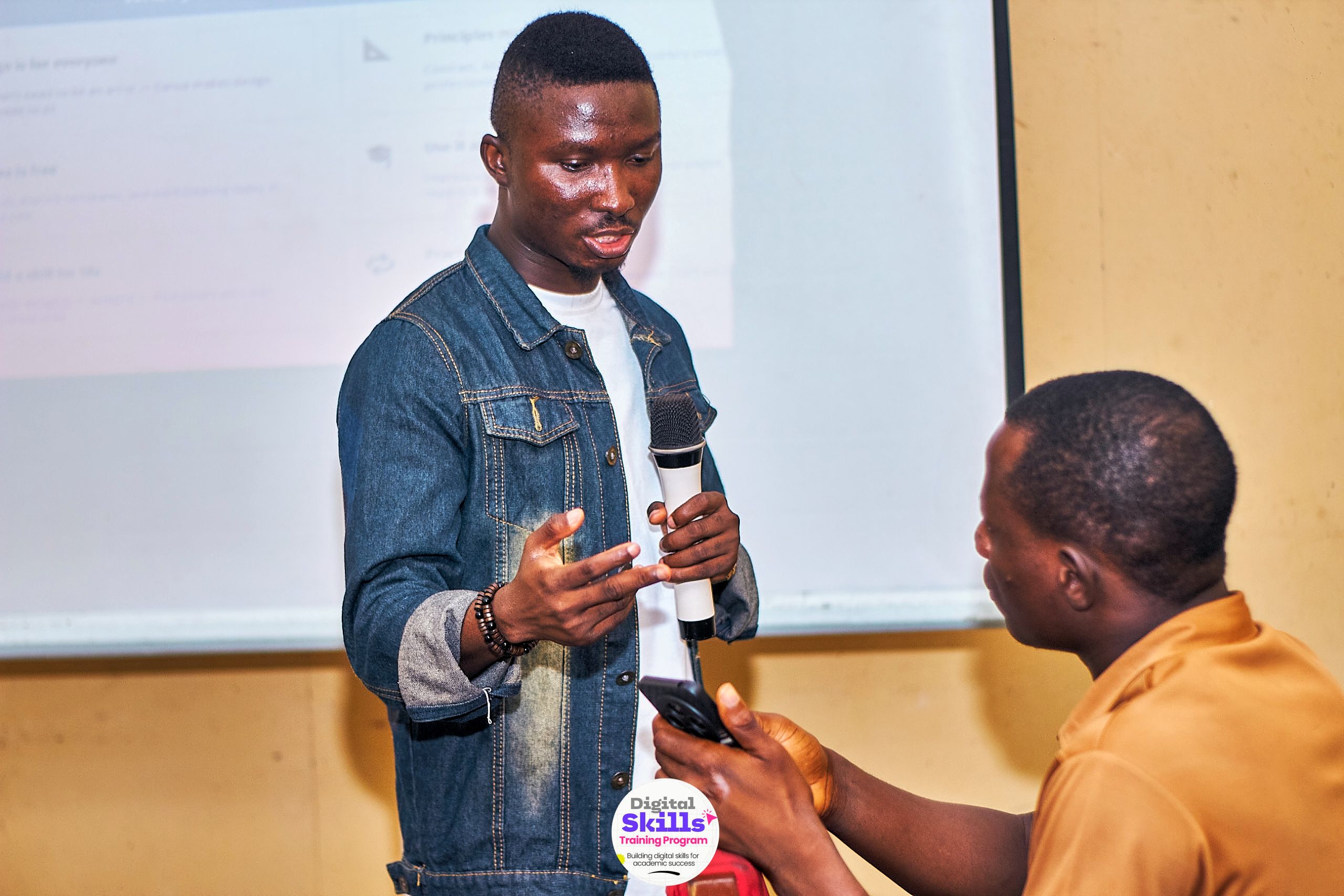 Samuel Adegboyega facilitating digital skills training